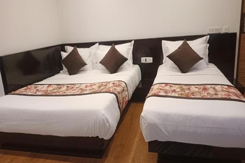 Hotel Ninamma Gangtok Esterno foto
