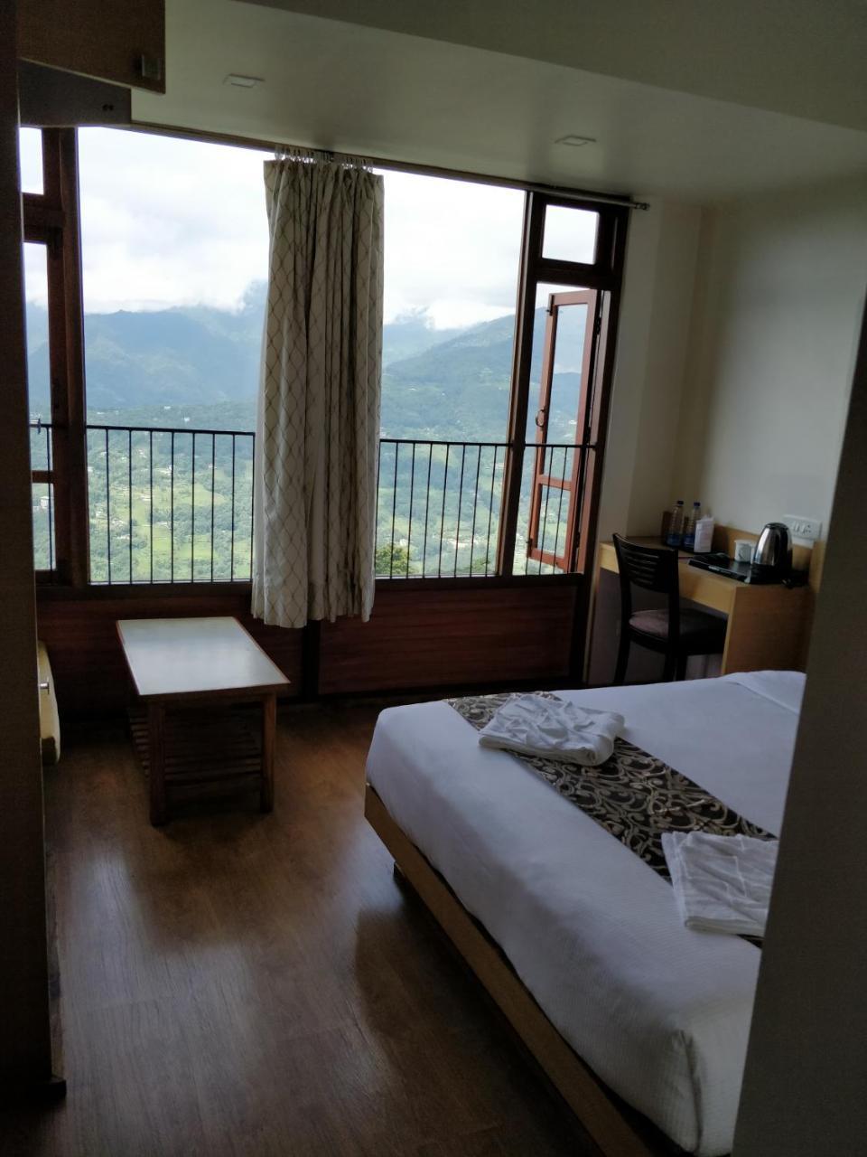 Hotel Ninamma Gangtok Esterno foto