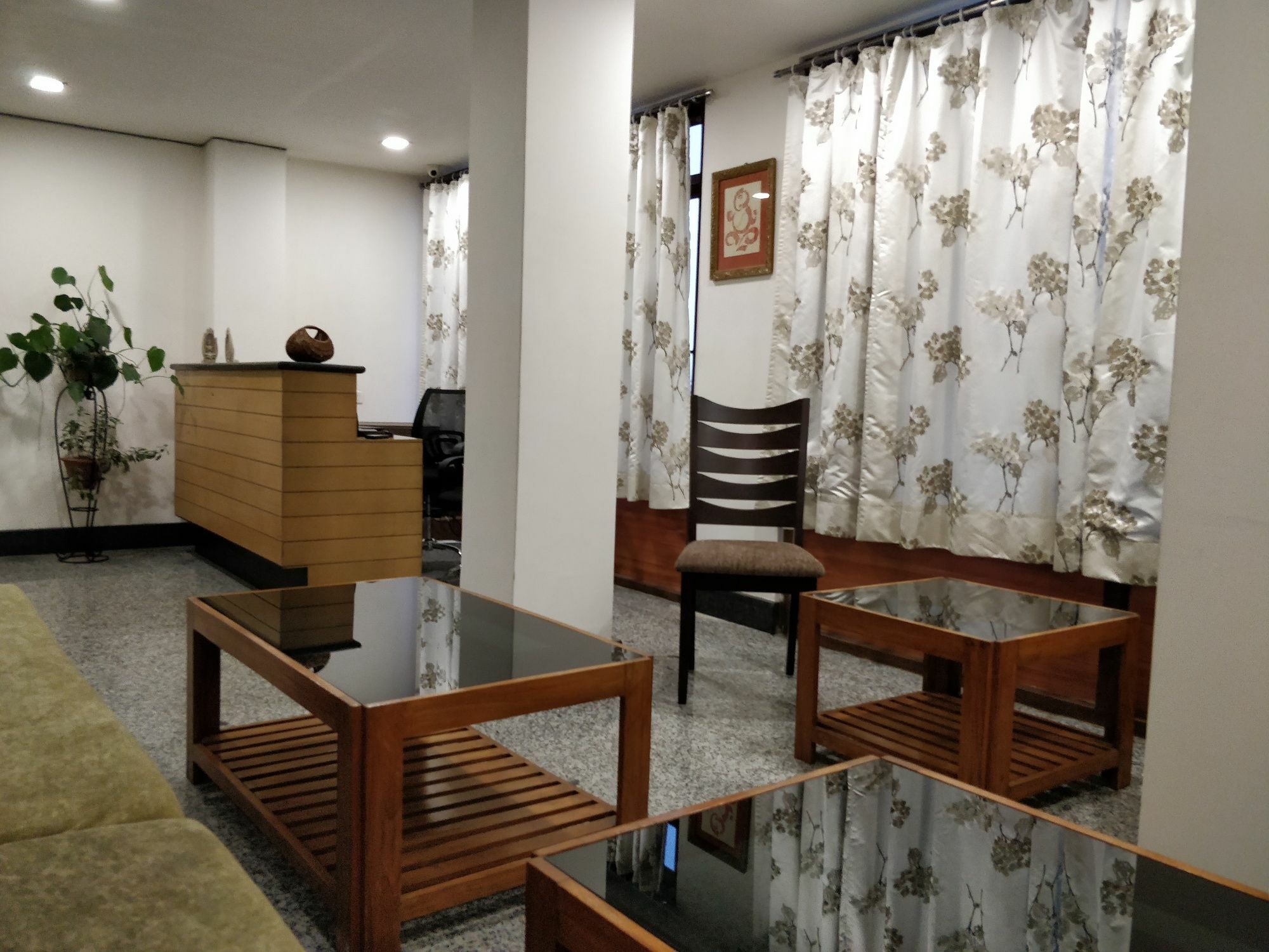 Hotel Ninamma Gangtok Esterno foto